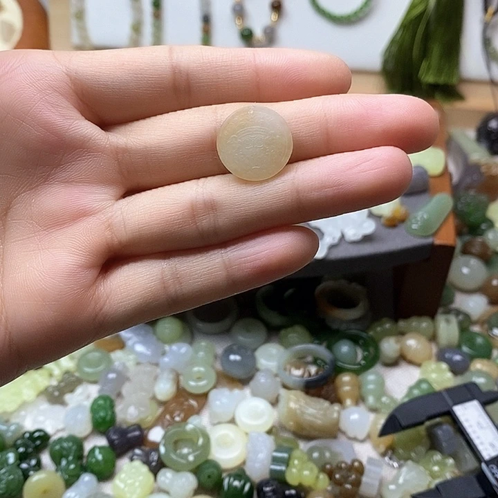 未镶嵌和田玉挂件