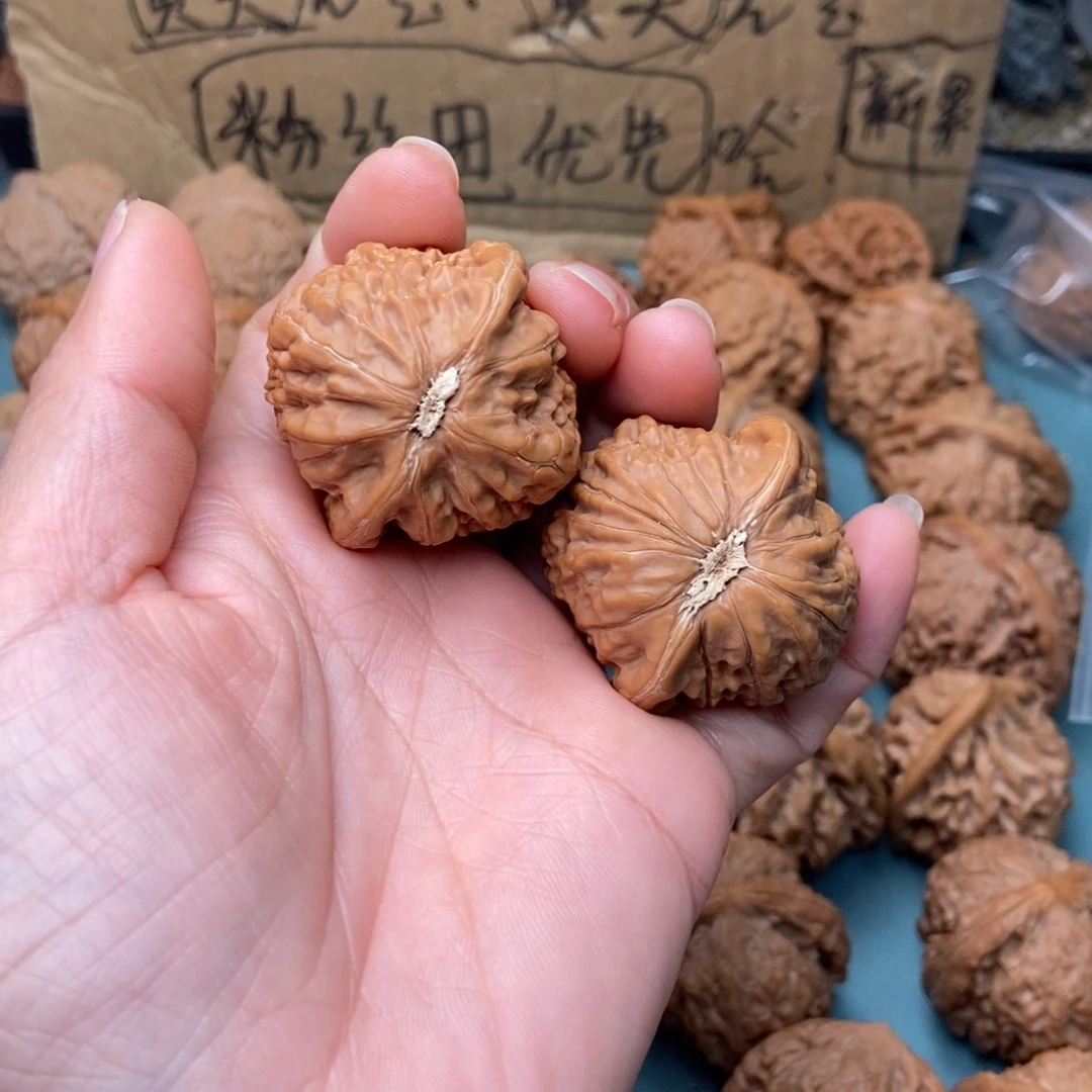 喂***儿文玩核桃吊坠铁锤16