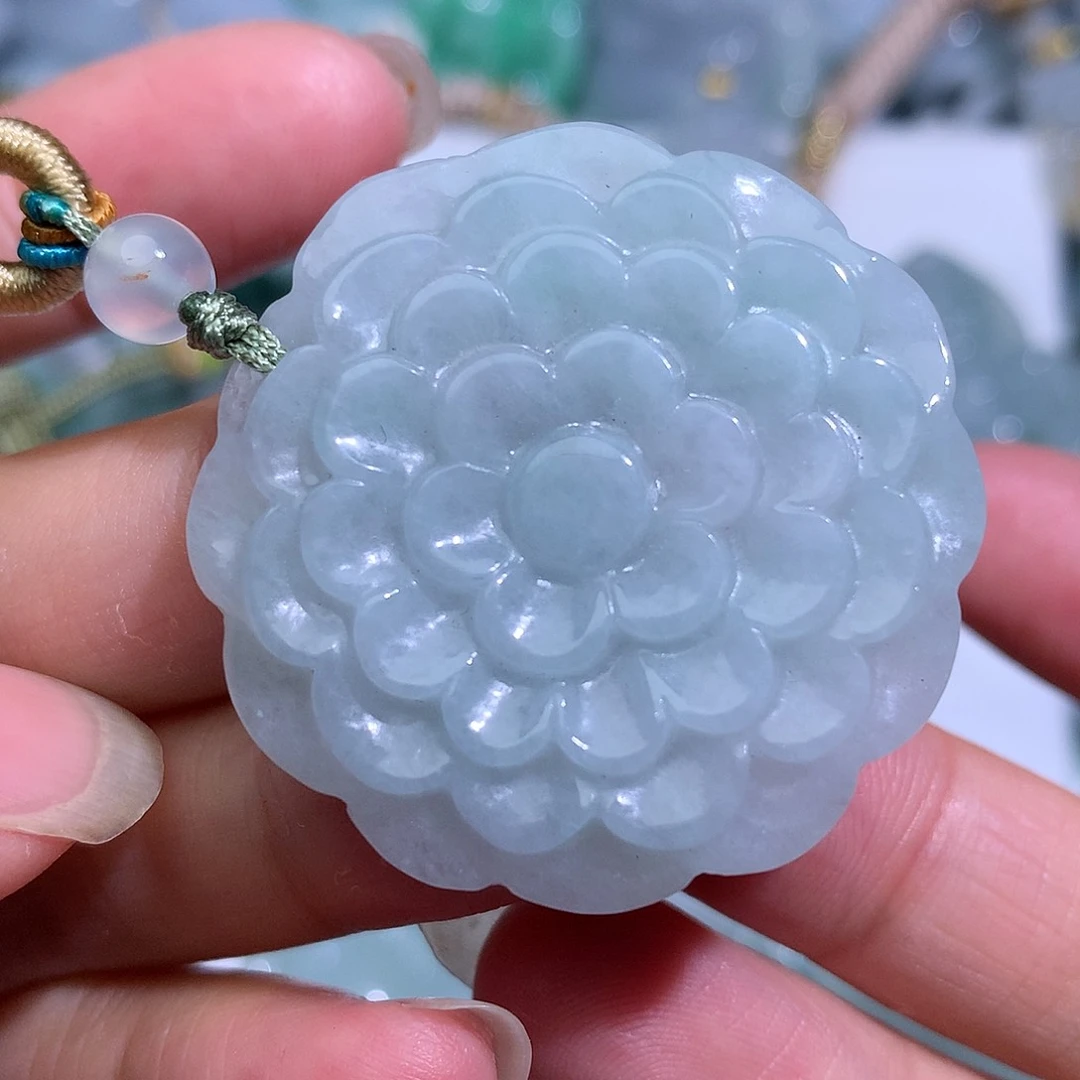 翡翠未镶嵌颈饰2789。