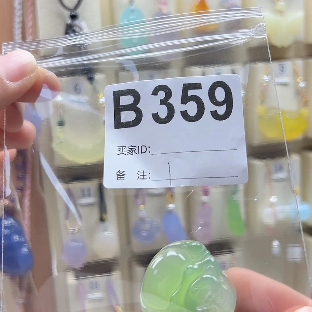 玛瑙/玉髓颈饰合金丽