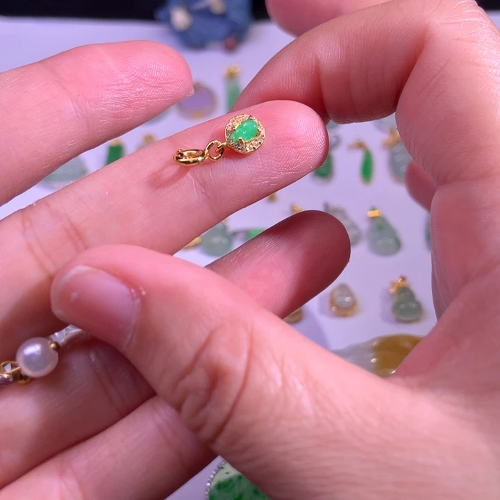 翡翠银S925镶嵌颈饰