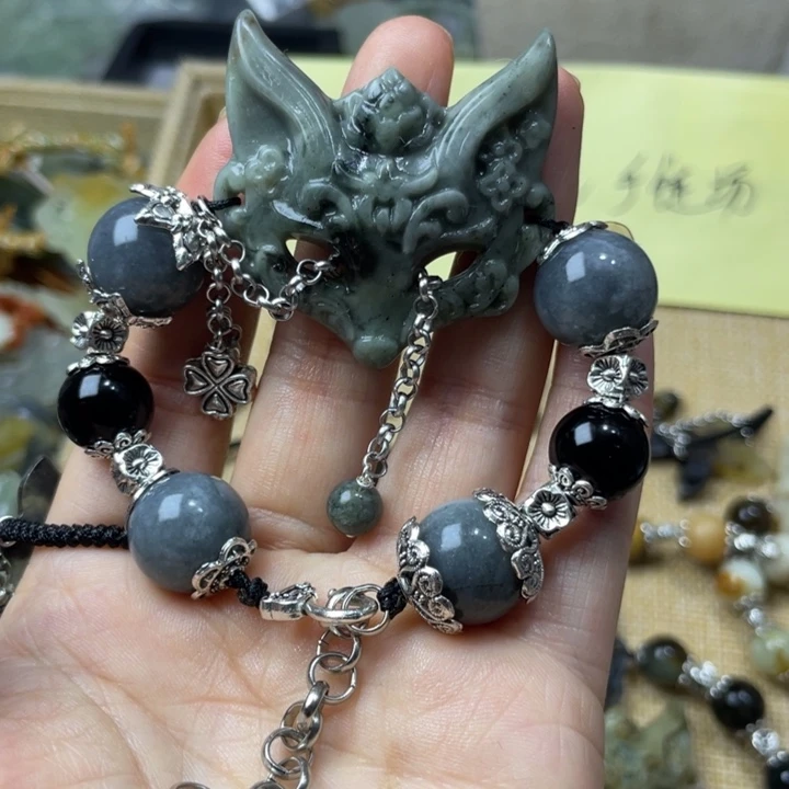 蛇纹石玉合金颈饰