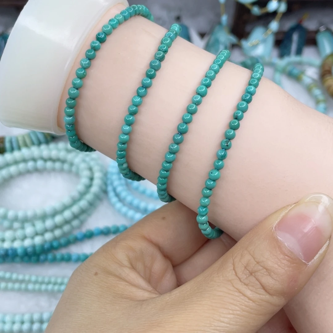 蒂***学绿松石未镶嵌颈饰