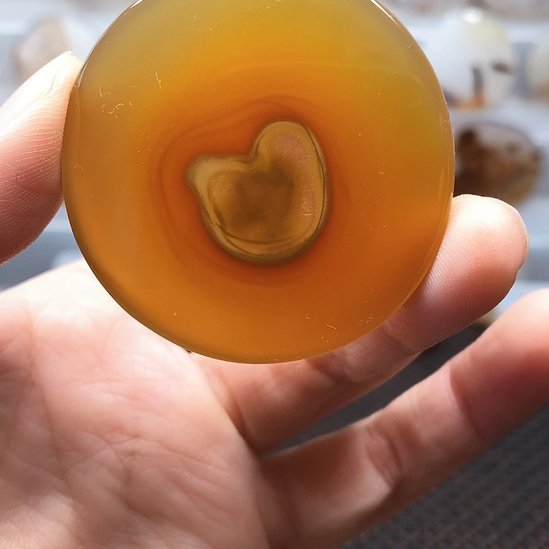 玛瑙/玉髓未镶嵌珠宝奇石