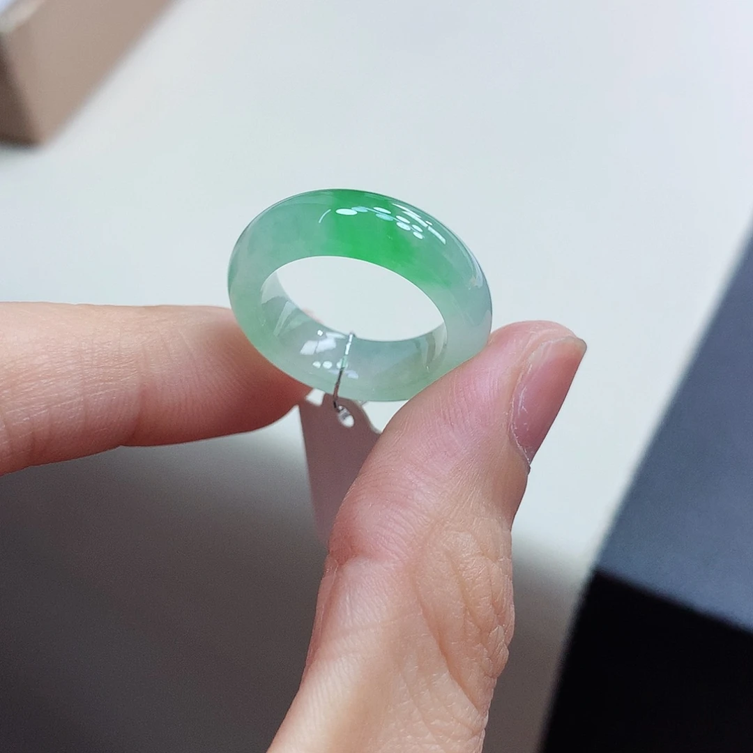 翡翠戒指未镶嵌10号