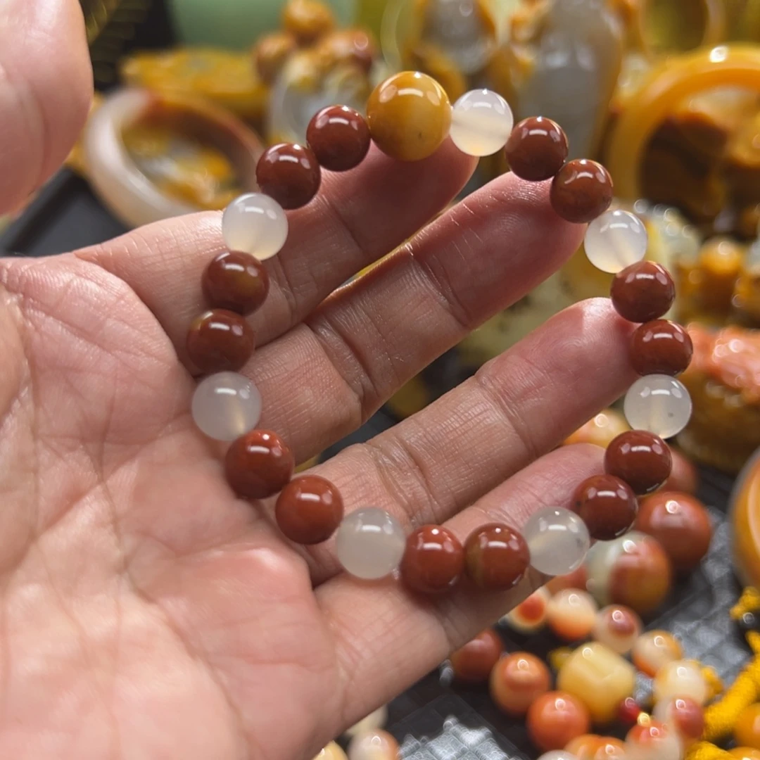石英质玉未镶嵌颈饰
