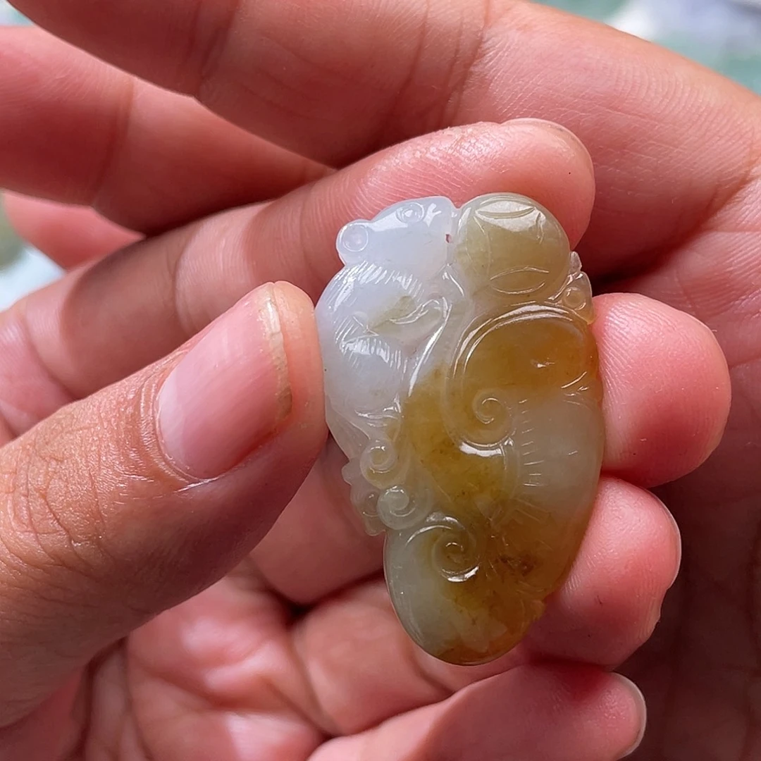 翡翠未镶嵌颈饰翡玉缘翡翠