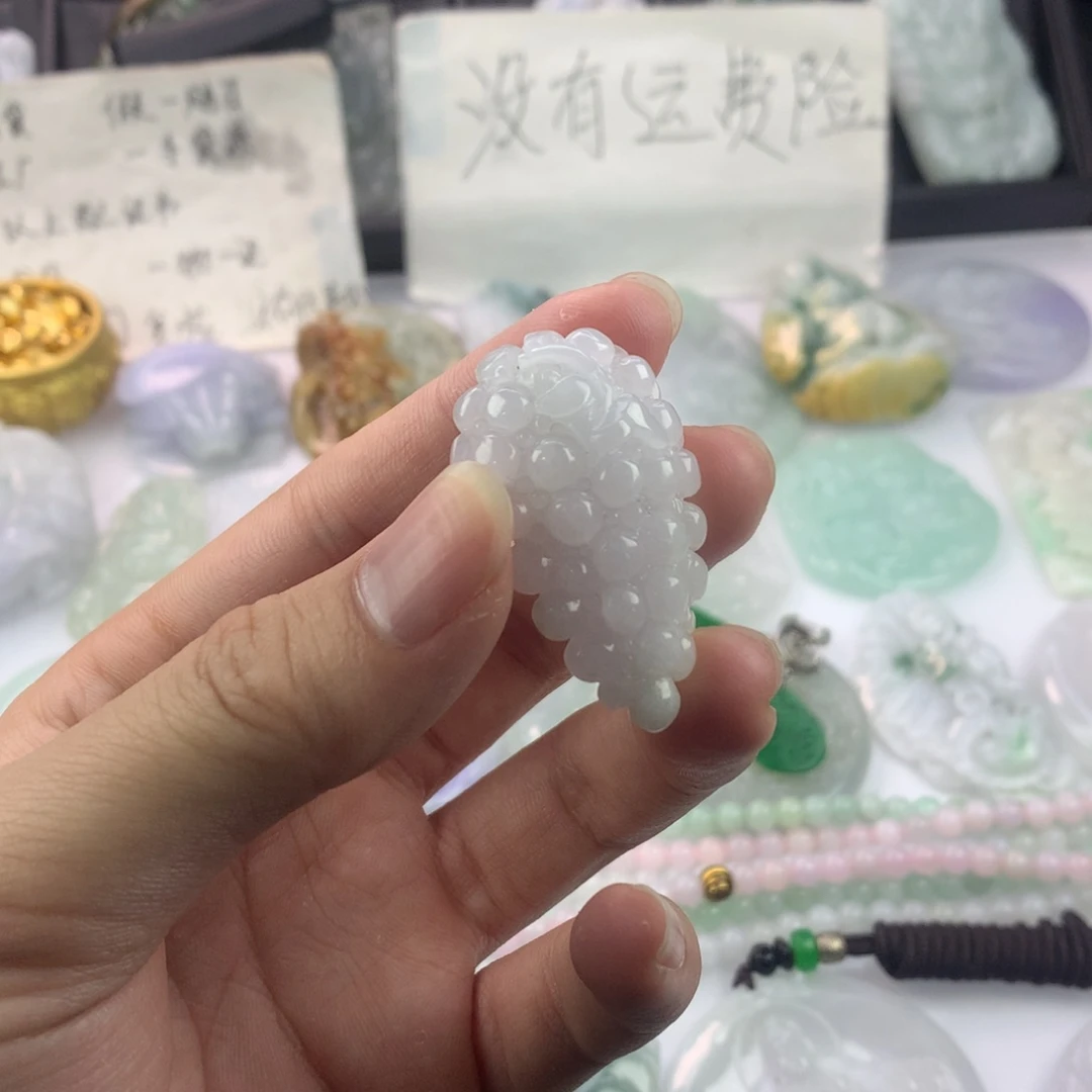 翡翠颈饰未镶嵌＿