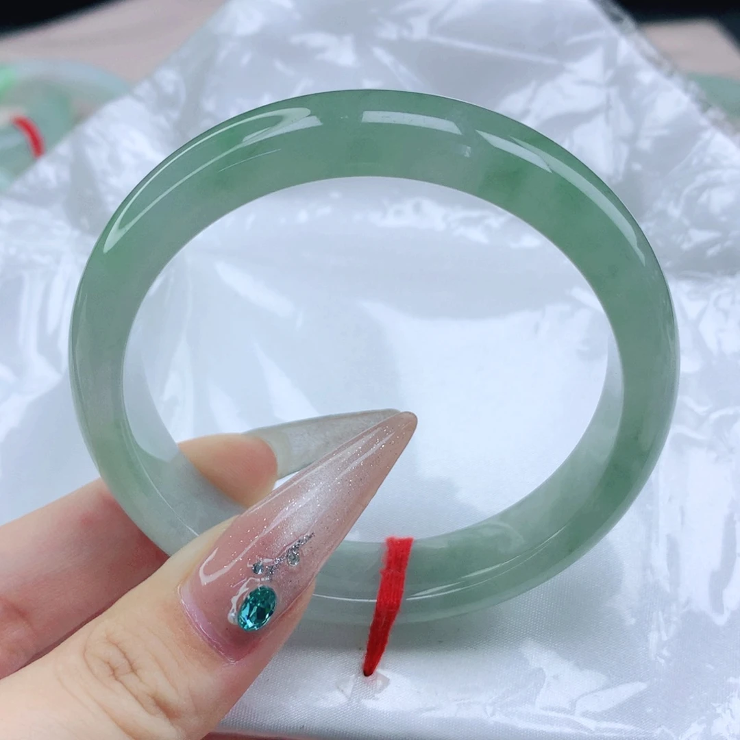 翡翠手镯未镶嵌迟****558-59圈