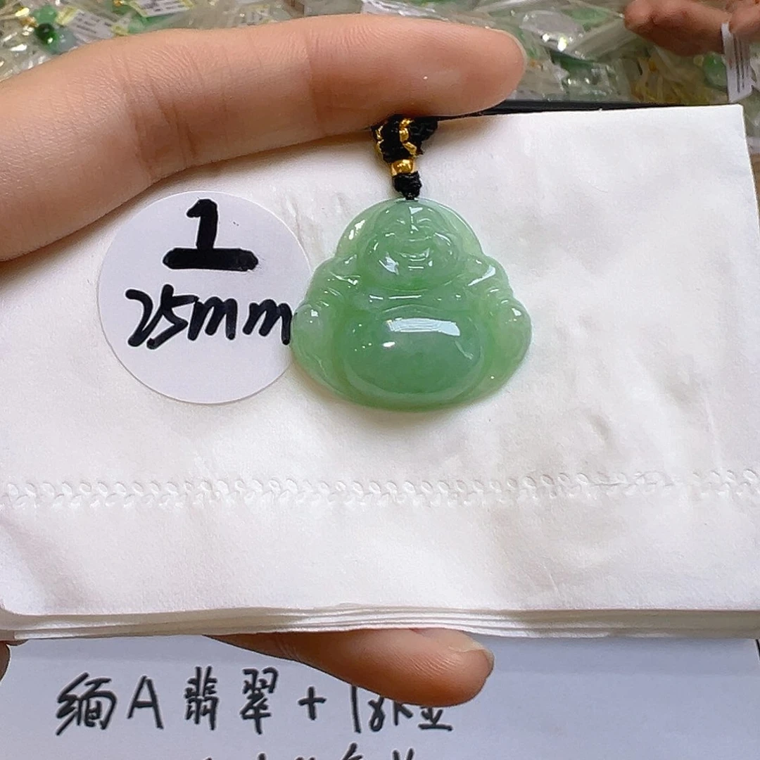 翡翠足金镶嵌吊坠(不含链)多样性