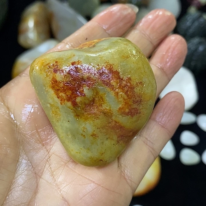 未镶嵌和田玉（糖玉）挂件