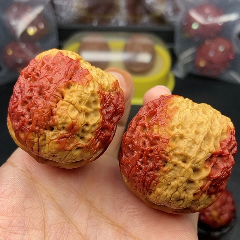 【闪购商品】把件文玩核桃44尺牡丹绣球62克