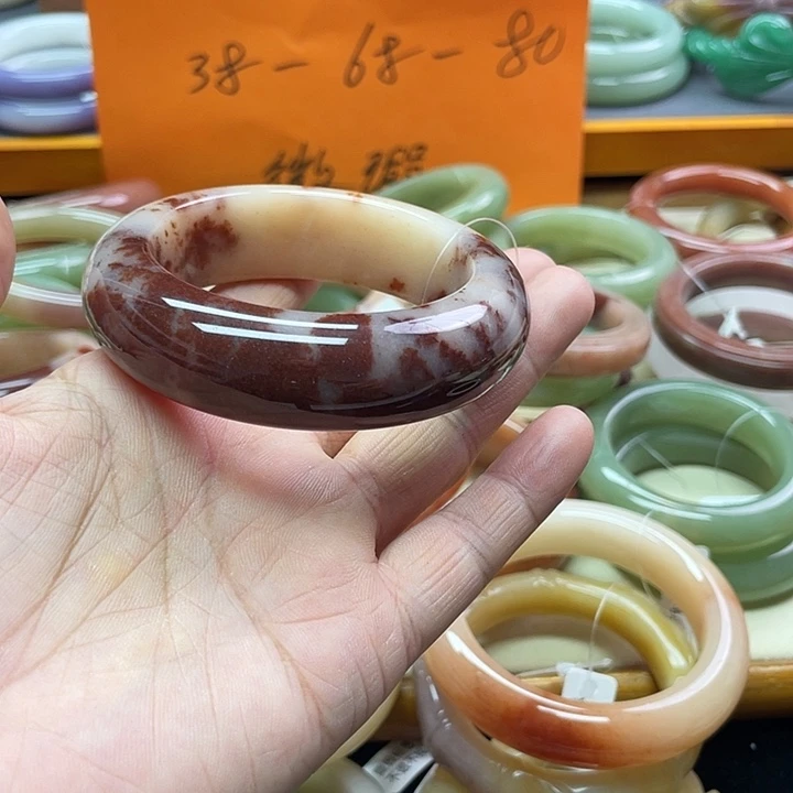 未镶嵌手镯石英质玉油*饼