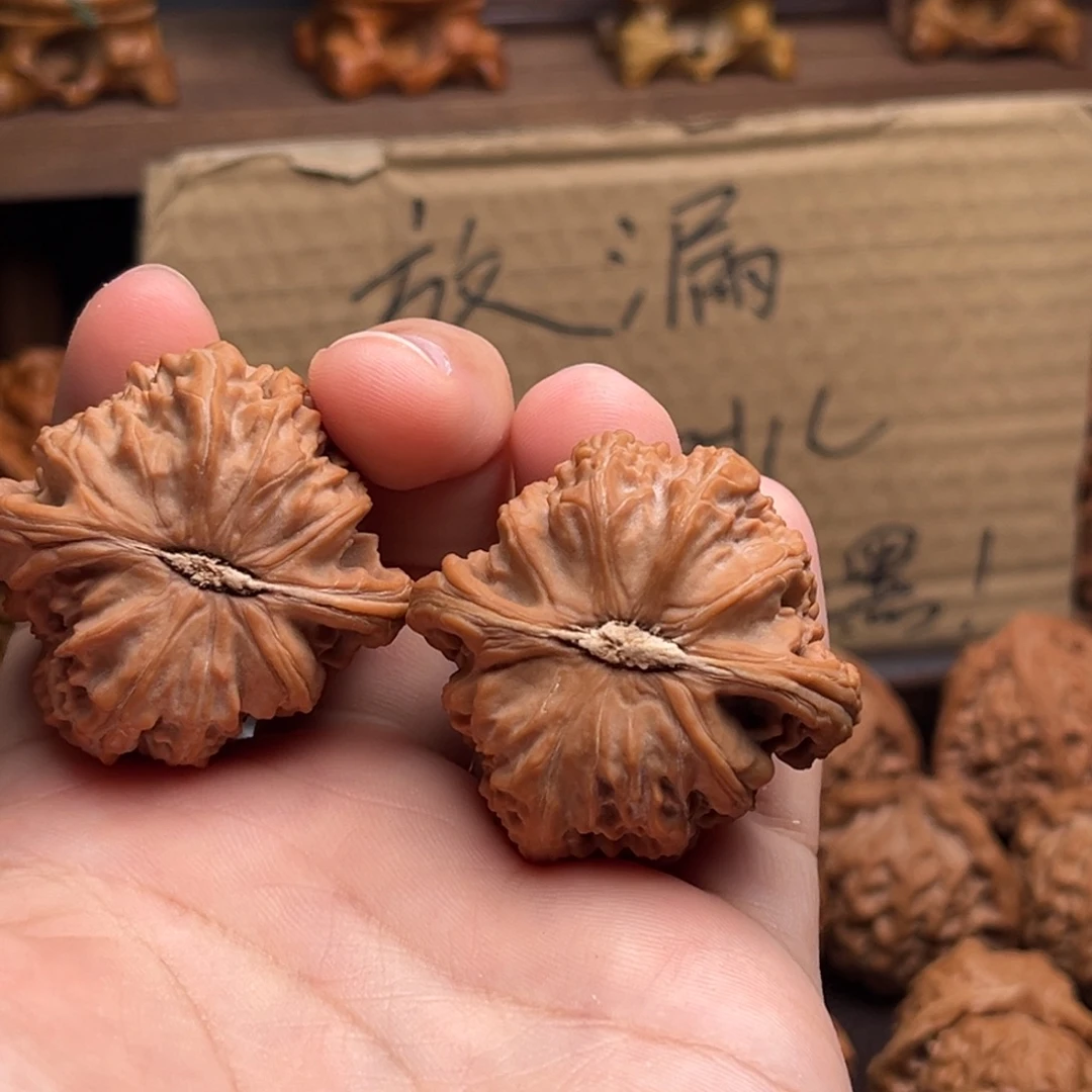 圓***核桃41mm三角白，一物一图