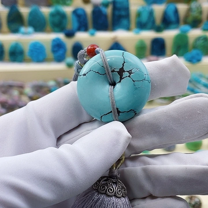 绿松石未镶嵌挂件