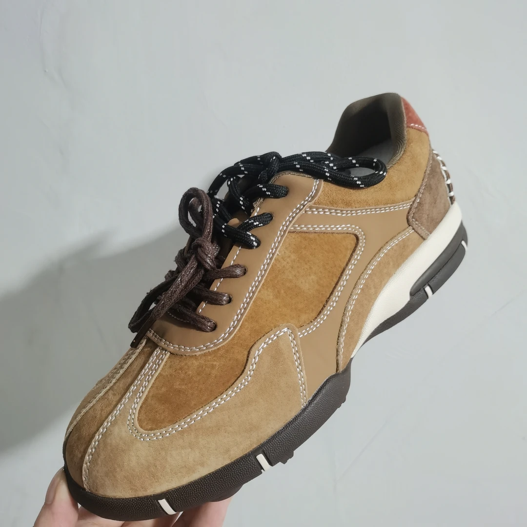 平底休闲板鞋ECA240109
