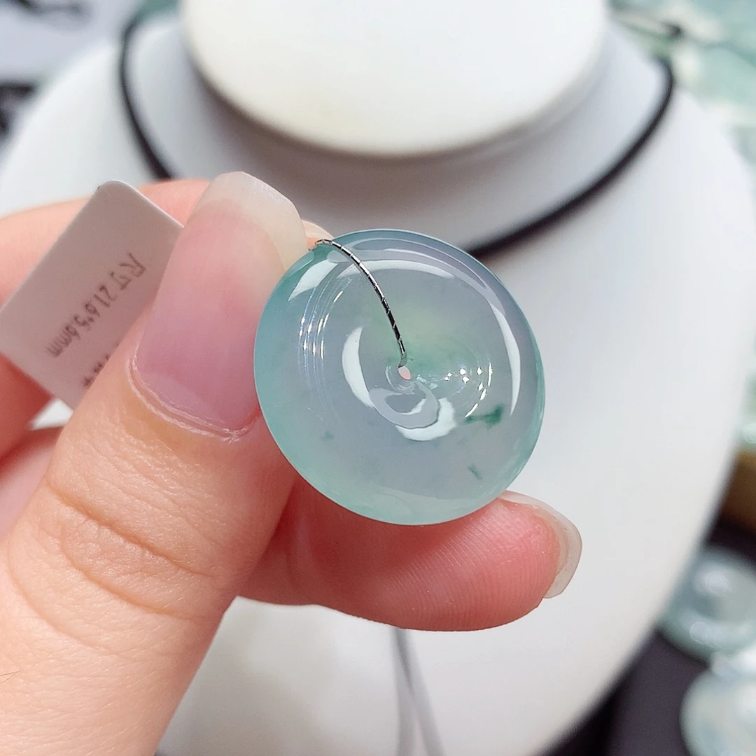 颈饰未镶嵌翡翠翡翠75，21.6/5.6