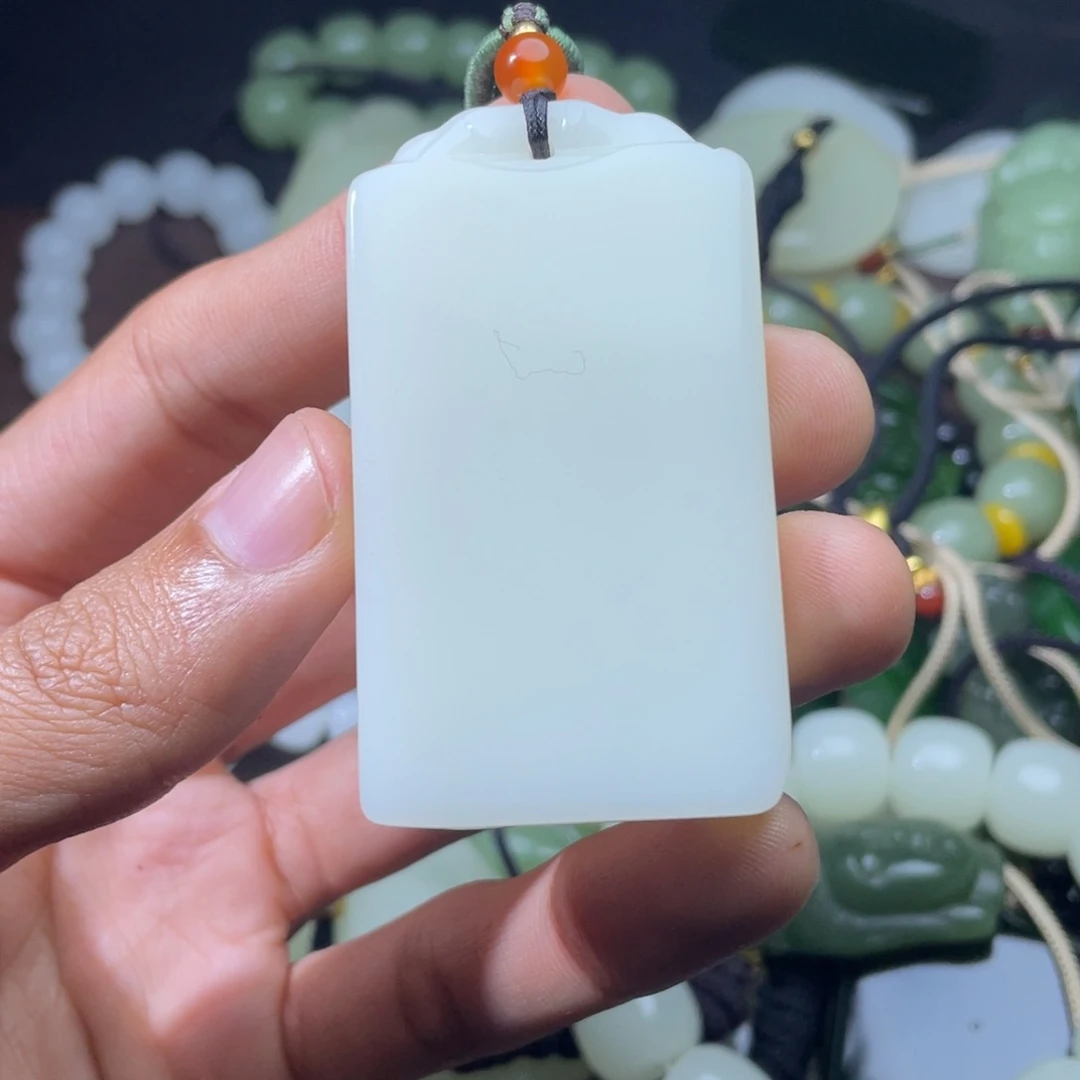 颈饰未镶嵌和田玉