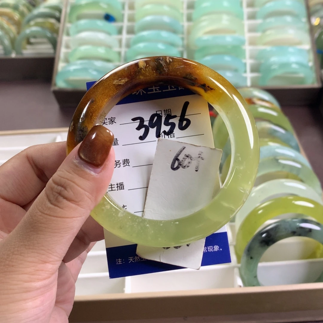 未镶嵌蛇纹石玉手镯3956