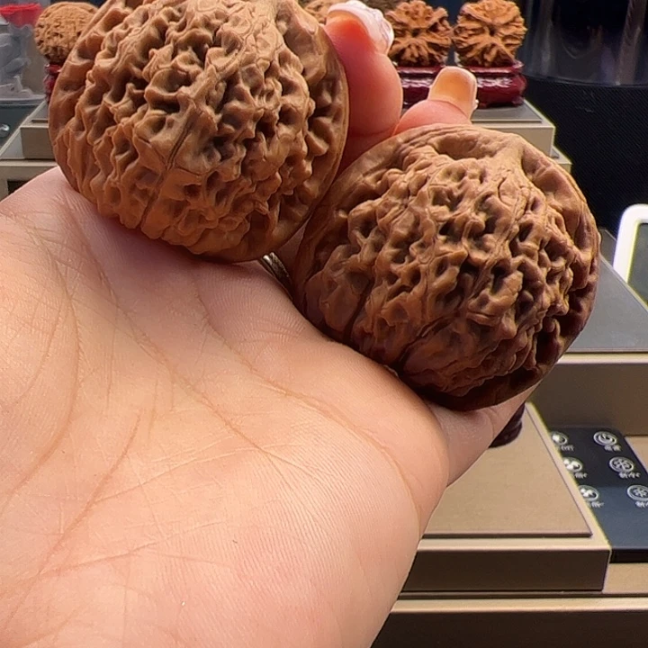 文玩核桃把件42 莲花 s-010