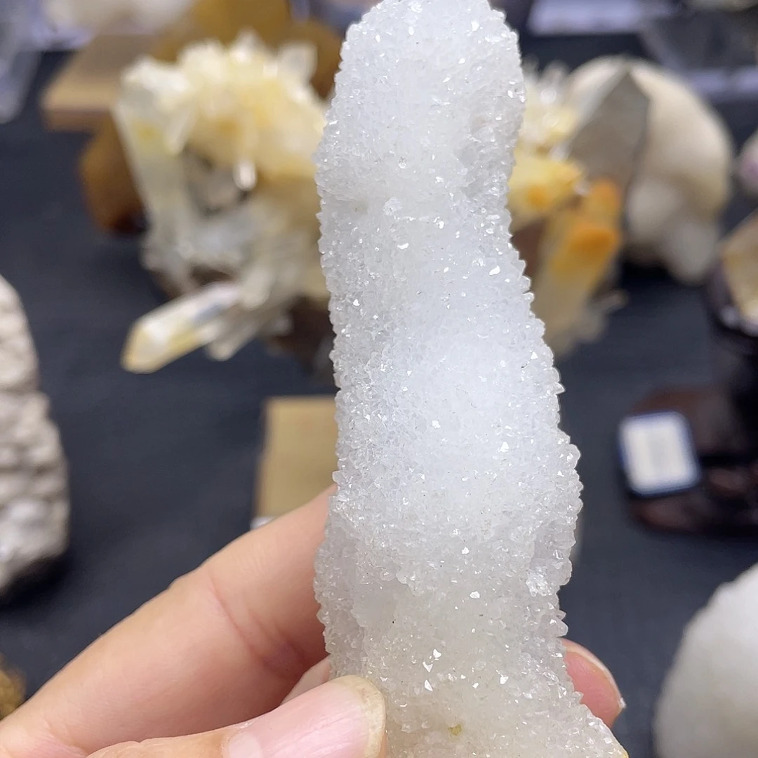 50碧玺（处理）摆件