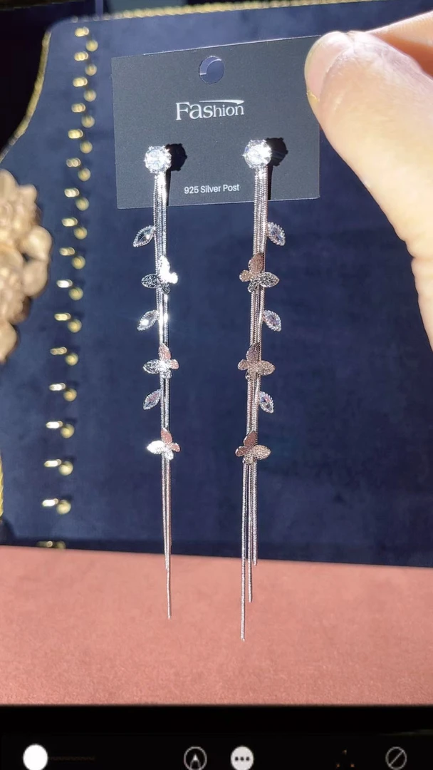 铜合金锆石耳饰 简约蝴蝶流苏耳环通勤百搭款0302时尚长款