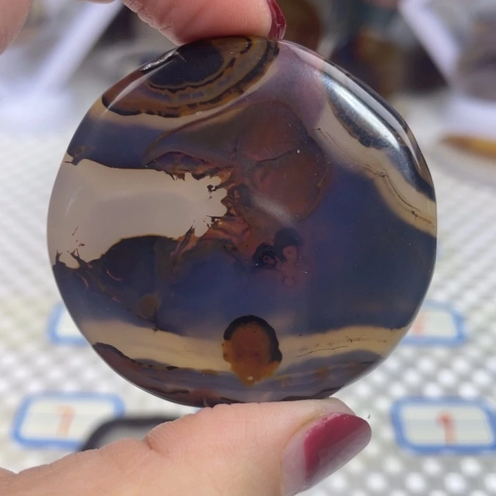 玛瑙/玉髓颈饰未镶嵌