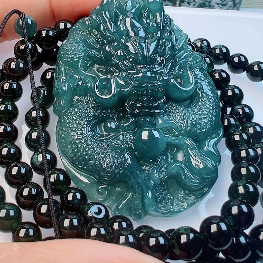 翡翠未镶嵌颈饰111