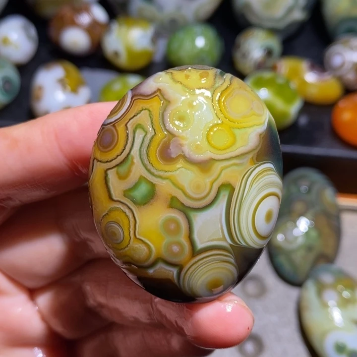 未镶嵌玛瑙/玉髓珠宝半成品98