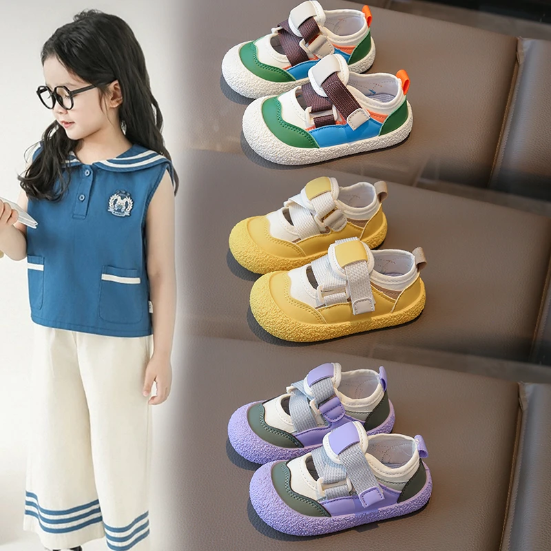 儿童春夏新款运动凉鞋轻便撞色多巴胺包头中小童软底休闲鞋T33