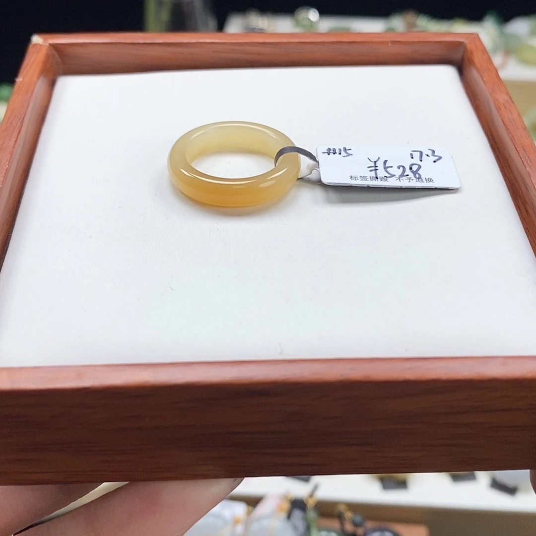 J***n和田玉未镶嵌戒圈专拍9-17.3内径