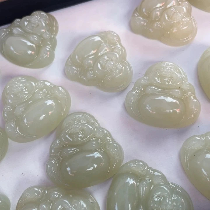 和田玉未镶嵌颈饰多样性发货，发其一