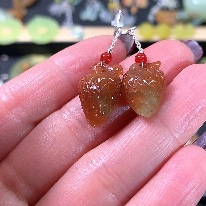 蛇纹石玉耳环未镶嵌琳*