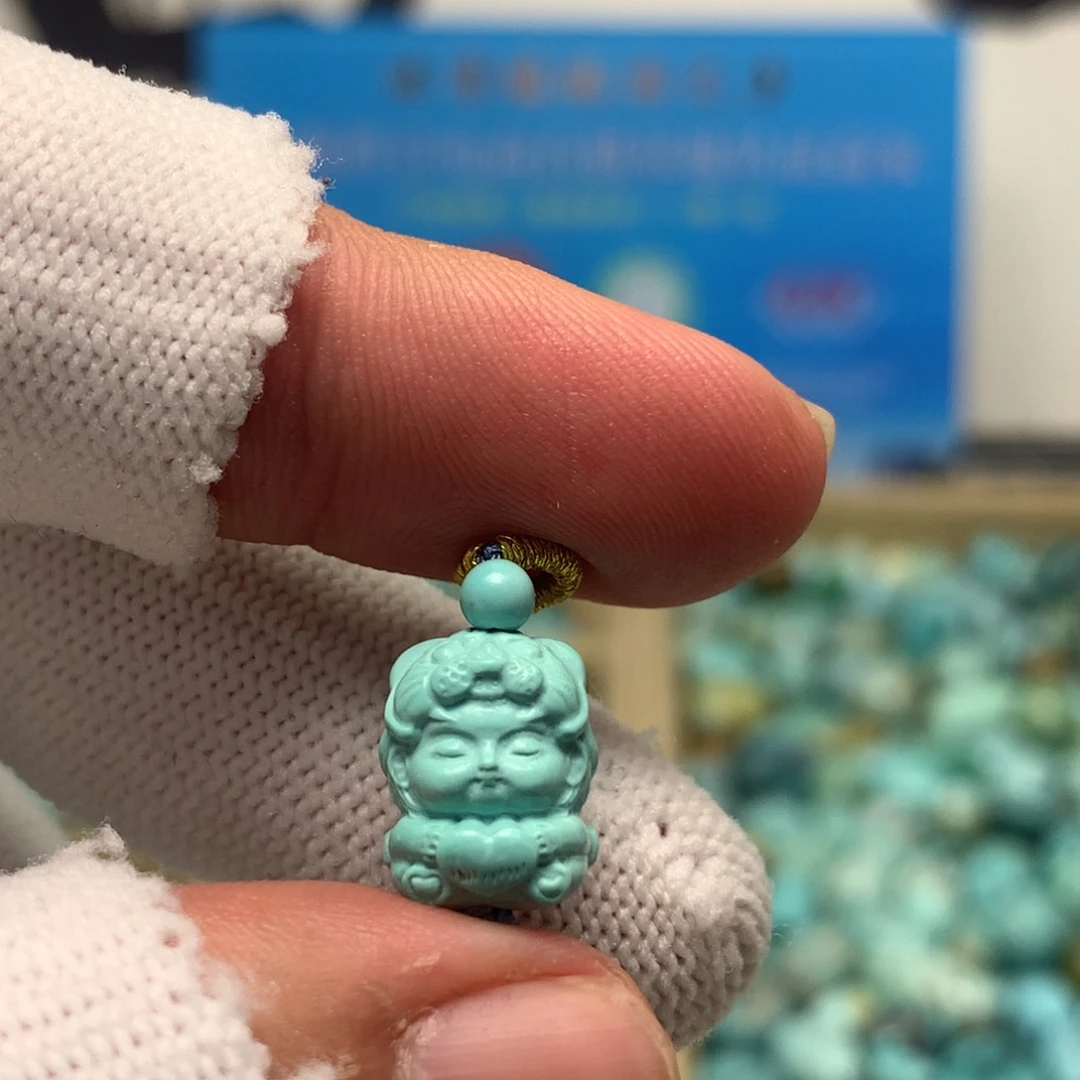 绿松石未镶嵌挂件