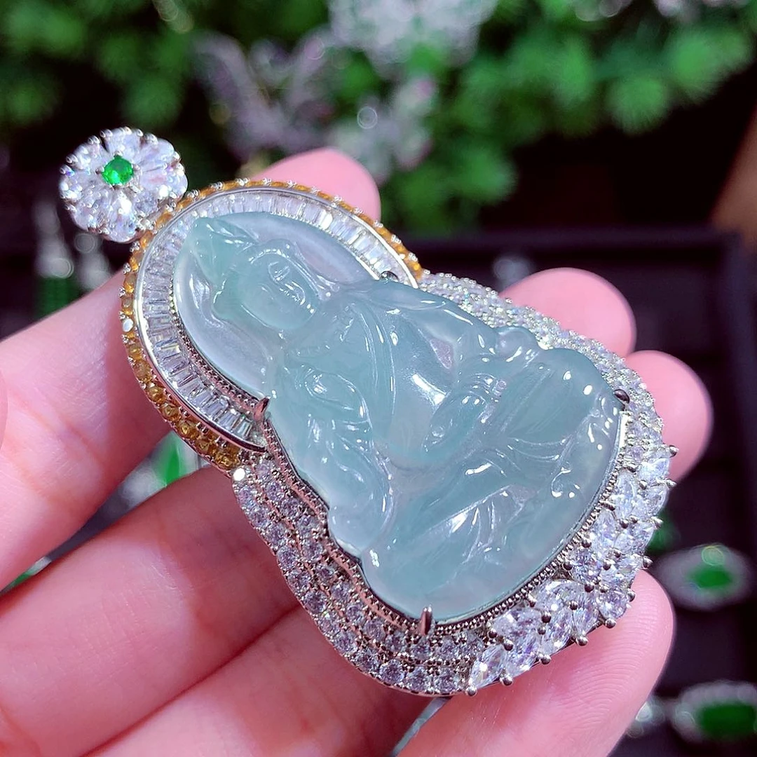 颈饰未镶嵌翡翠天然