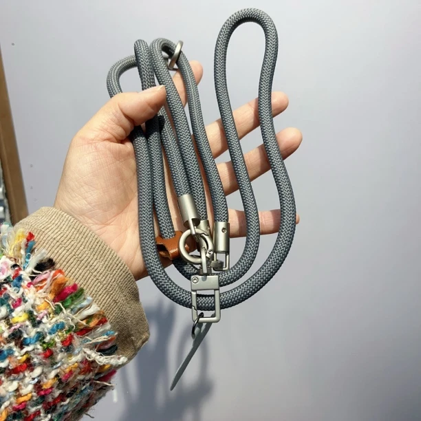 S468灰色三合一耐用可斜挎挂脖户外防盗防丢手机链