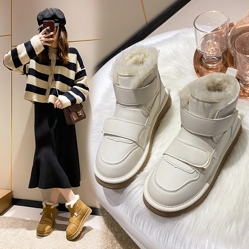雪地靴女冬季加绒加厚短靴2025新款防水皮面网红保暖魔术贴棉鞋