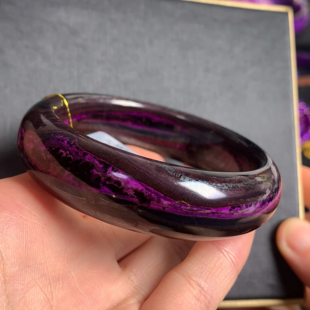 苏纪石（舒俱来）未镶嵌红丝绒手镯55圈