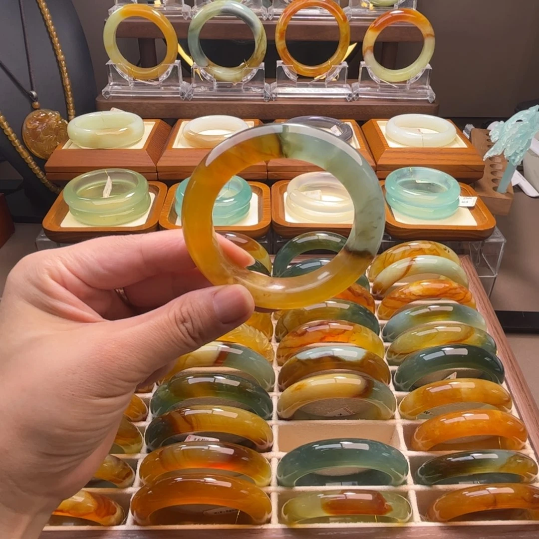 蛇纹石玉未镶嵌手镯54