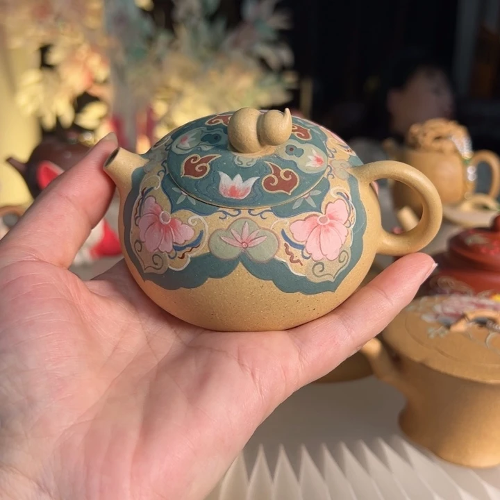 钱****茶壶紫砂紫砂的手工制作工艺也很