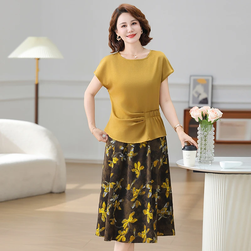 妈妈夏装短袖T恤时尚套装中老年女装洋气减龄休闲上衣裙子两件套