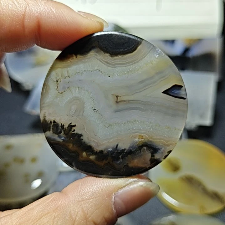 玛瑙/玉髓未镶嵌珠宝奇石