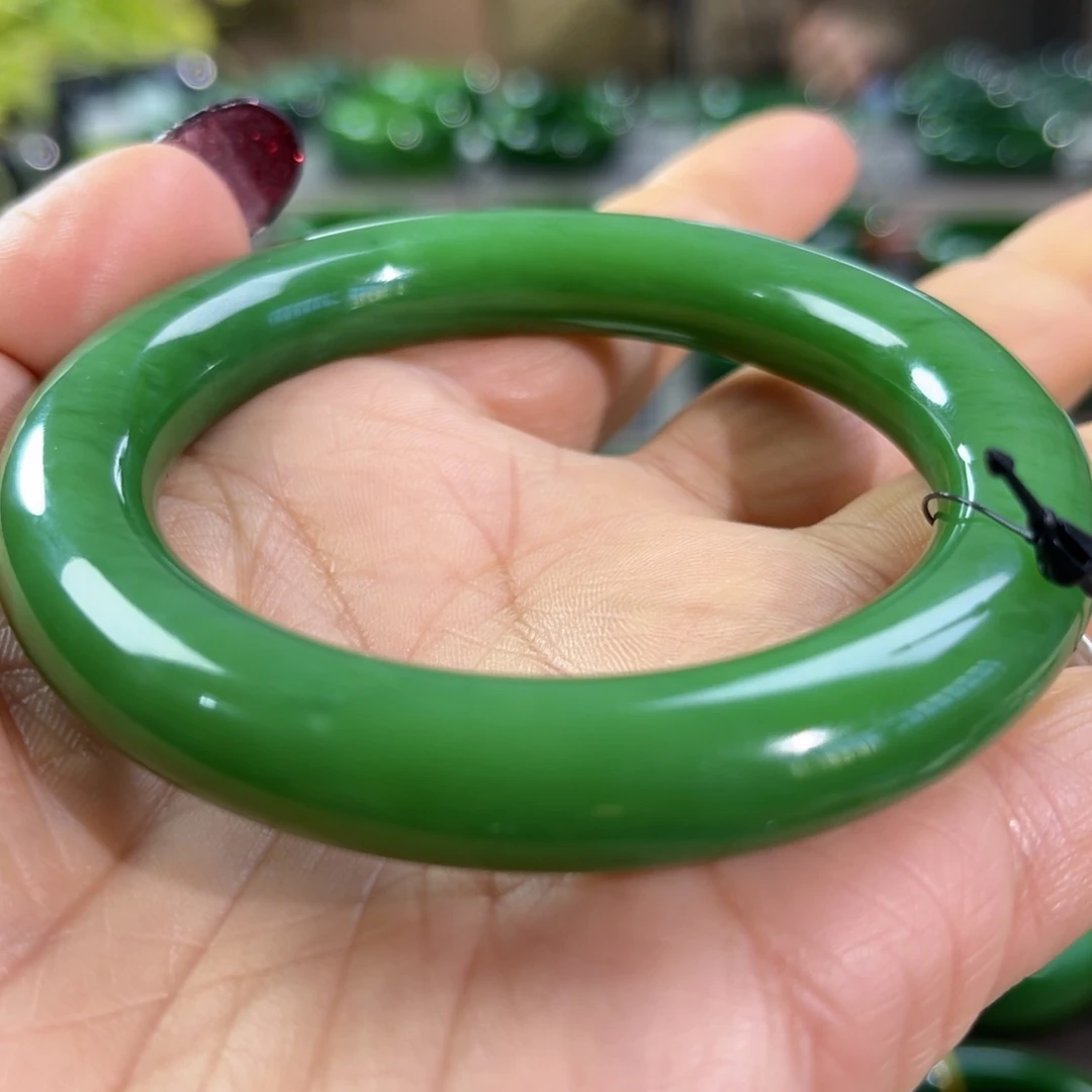 未镶嵌手镯和田玉（碧玉）