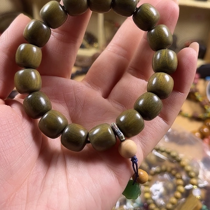 维腊木（绿檀）手串/手链绿檀