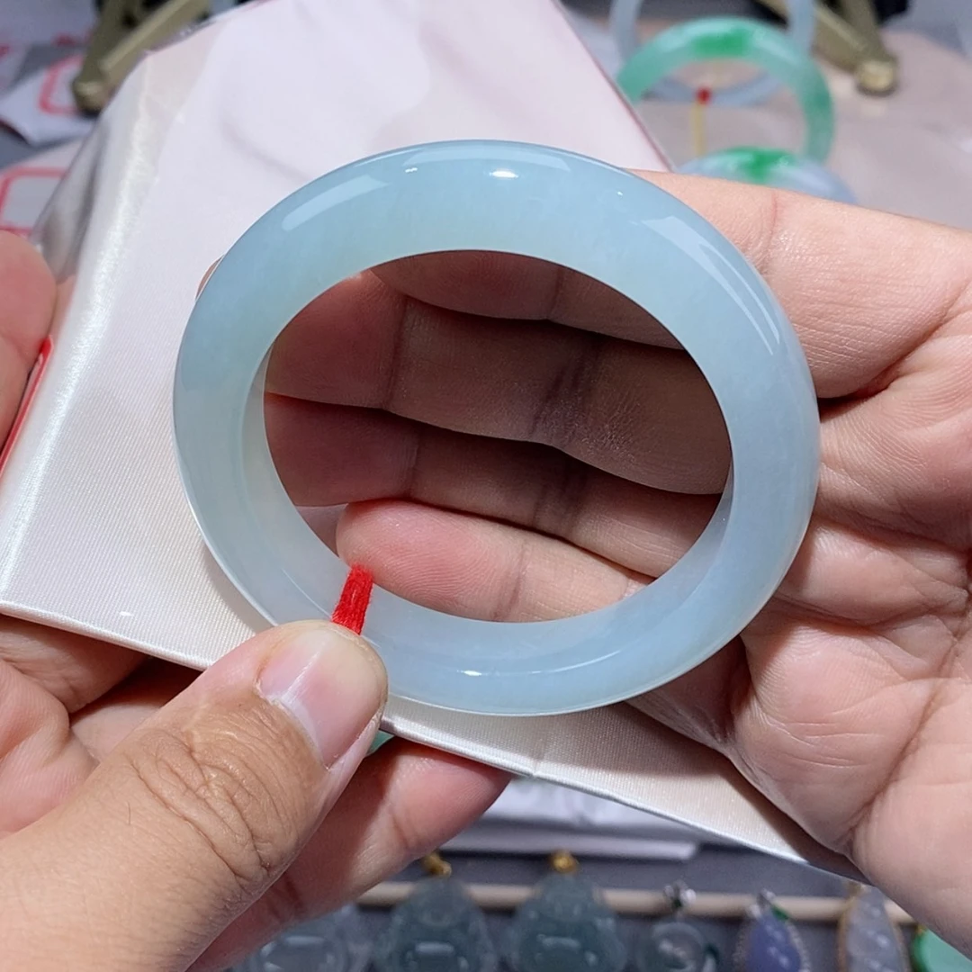 【闪购商品】未镶嵌手镯翡翠