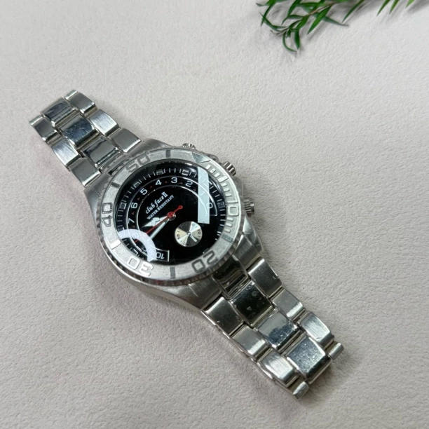 90新  【六六中古】孤品个性手表aa5946手围22表盘40