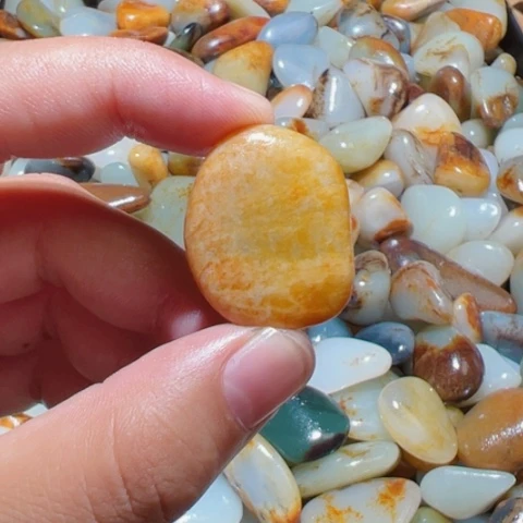 和田玉未镶嵌颈饰8.7克