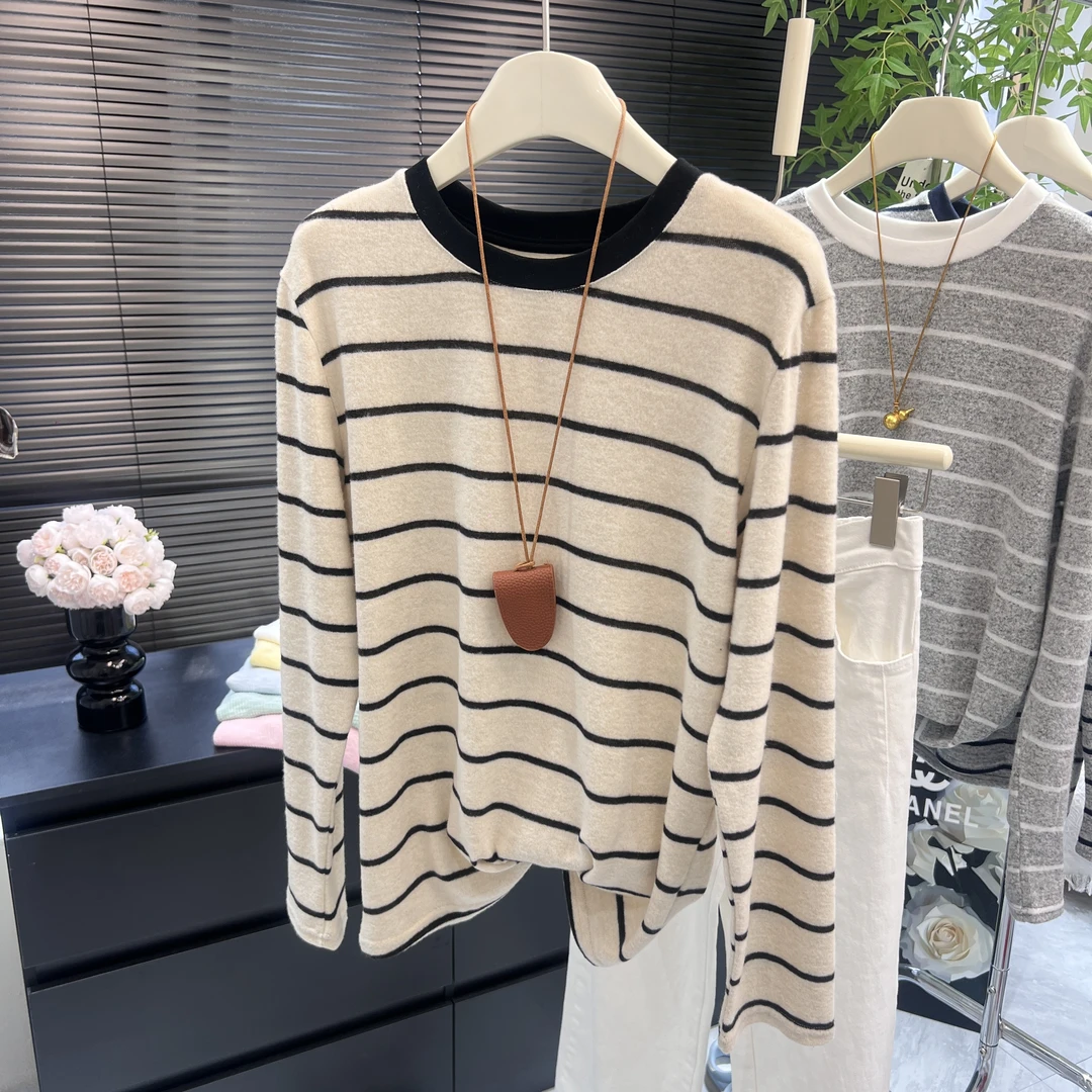 2025新款圆领撞色条纹长袖磨毛T恤休闲风百搭休闲条纹打底衫