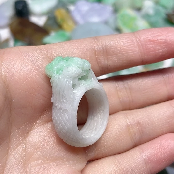 定制翡翠未镶嵌翡翠