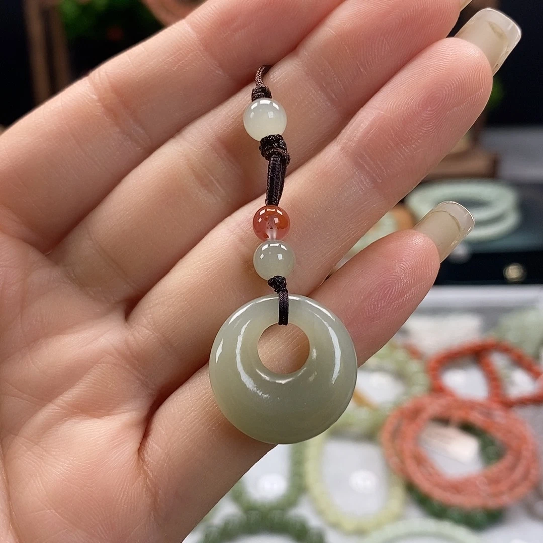 未镶嵌和田玉手机链